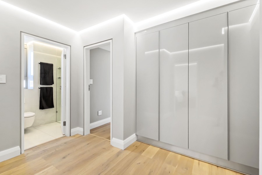 To Let 4 Bedroom Property for Rent in Sea Point Western Cape